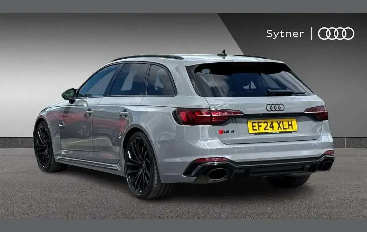 Used Audi RS4 Design 444 HP (326 kW) 2024 Grey Estate
