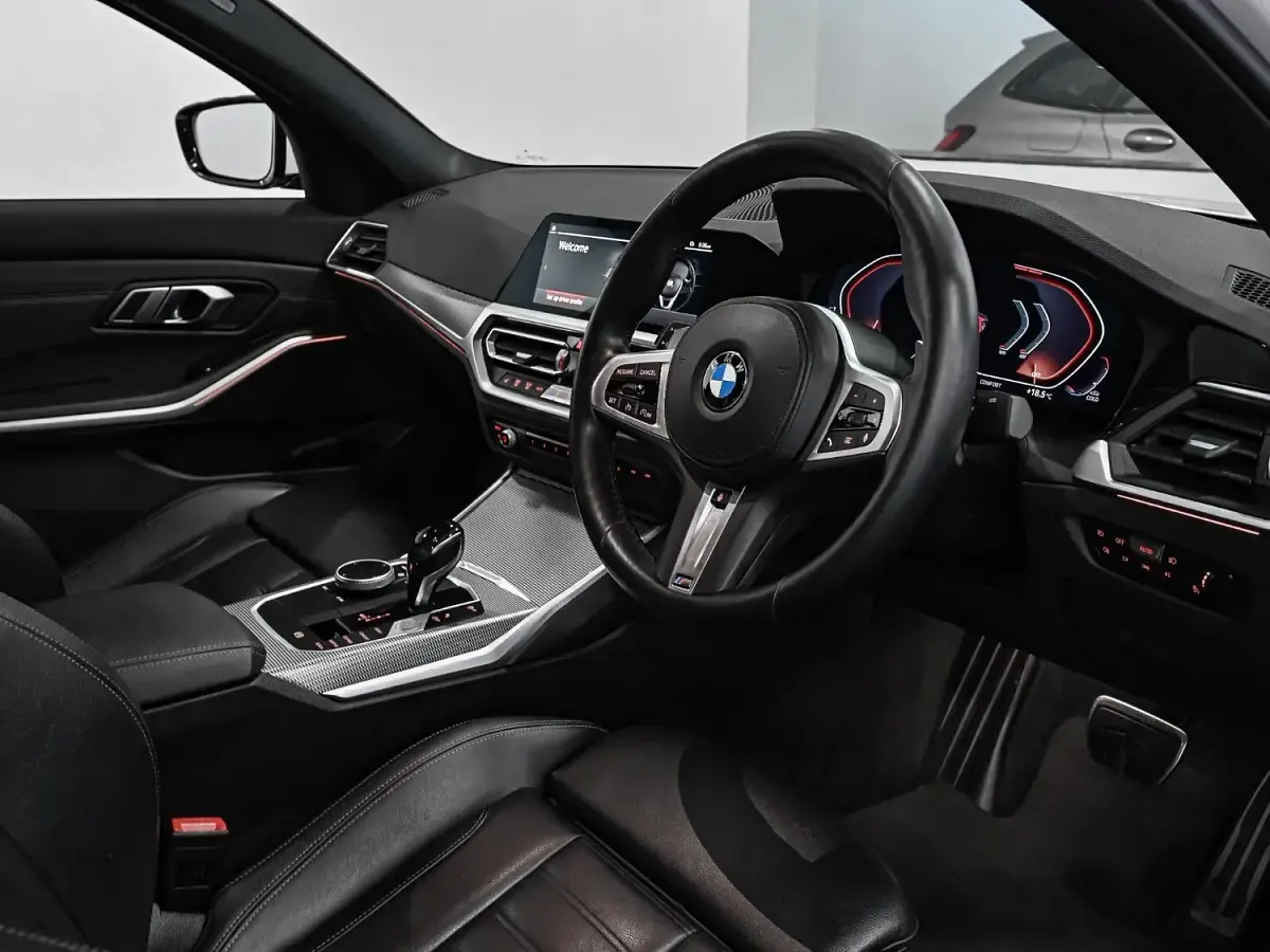 Used BMW 320 M Sport 181 HP (133 kW) 2021 White Sedan