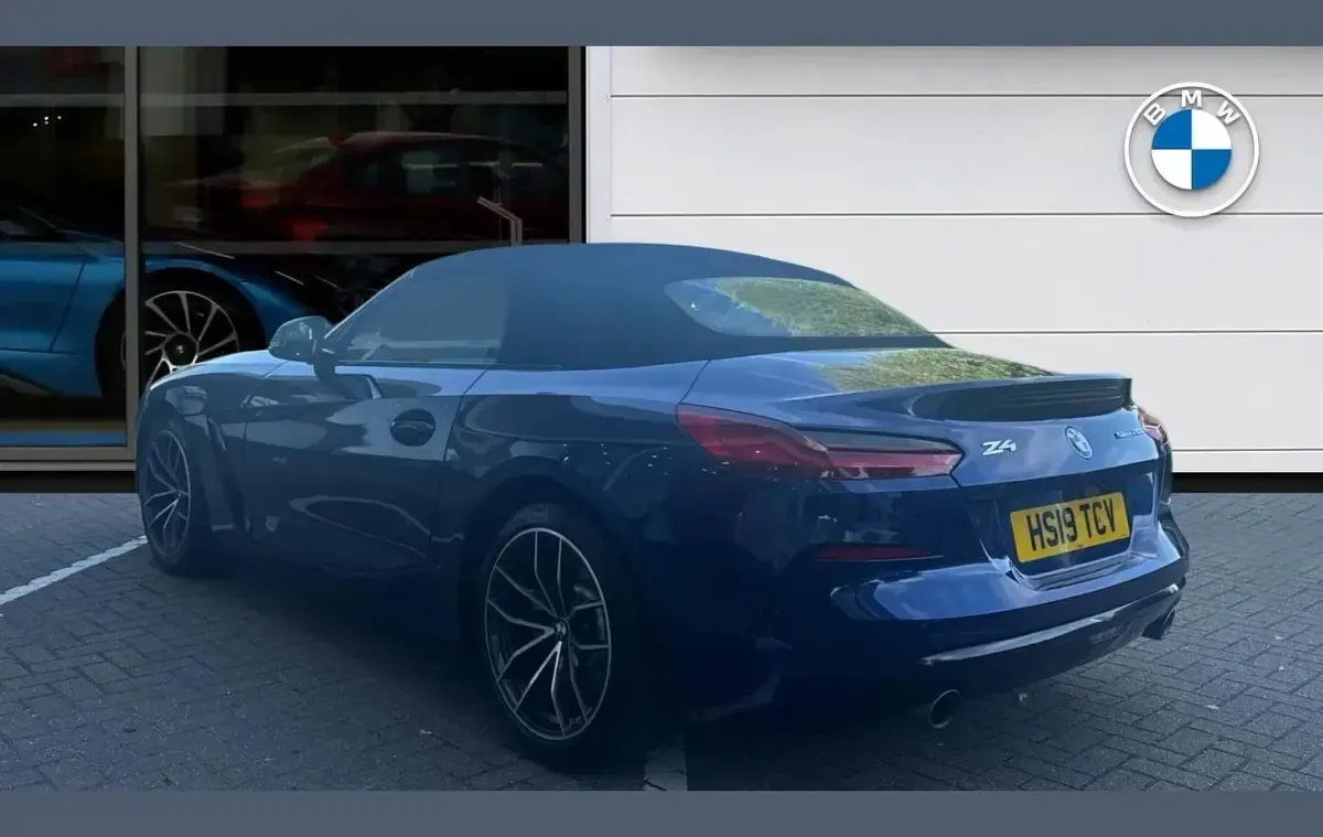 Used BMW Z4 Sport Line 197 HP (144 kW) 2019 Blue Cabriolet