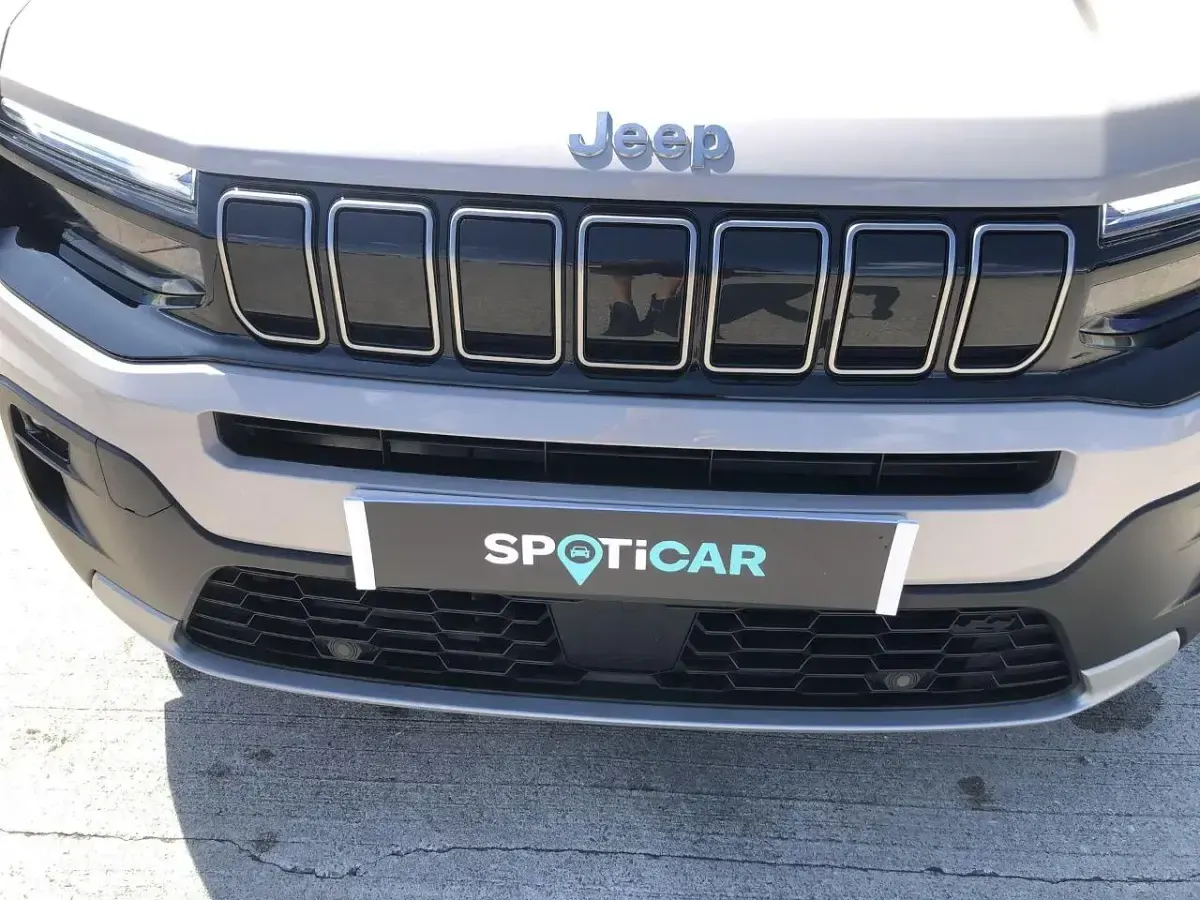 Used Jeep Avenger Summit 100 HP (73 kW) 2025 SUV