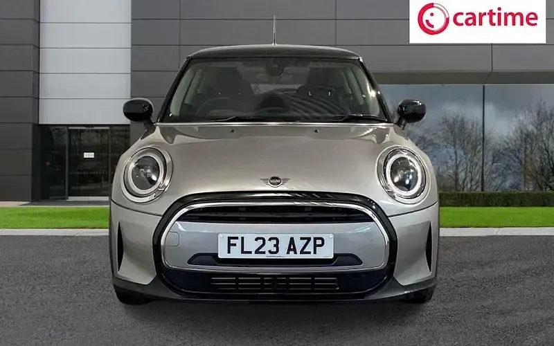 Used Mini Cooper Classic 136 HP (100 kW) 2022 Silver Hatchback