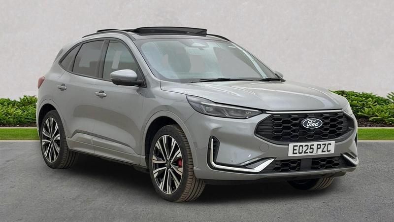 Blue Used 2025 Ford Kuga ST-Line X SUV | £28,499 (Expensive) - Image 1/4