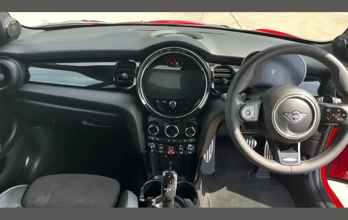 Used Mini Cooper S Premium Plus 178 HP (130 kW) 2023 Chili red Hatchback