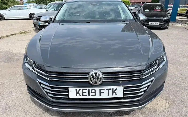 Used VW Arteon Elegance 150 HP (110 kW) 2018 Hatchback