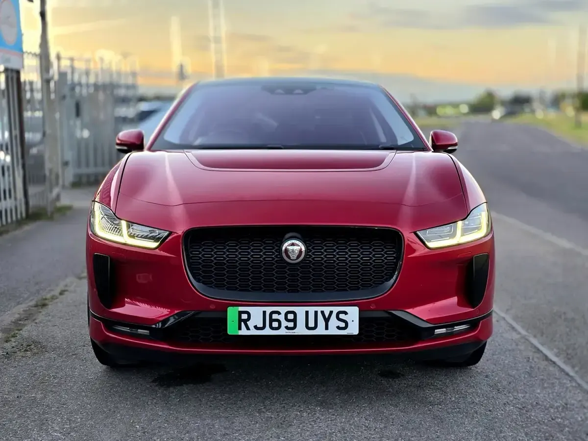Used Jaguar I-Pace SE 294 kW (400 HP) 2019 Red SUV