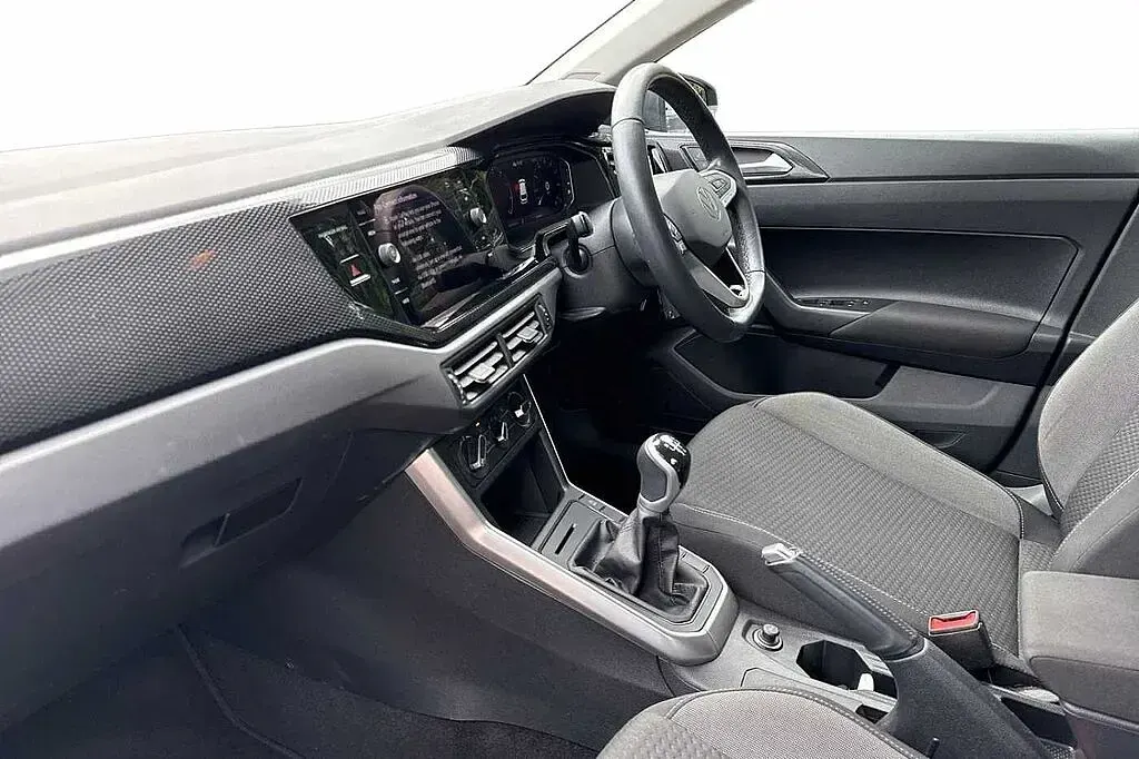 Used VW Polo Life 95 HP (69 kW) 2022 Smokey grey Hatchback