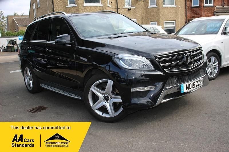 Black Used 2015 Mercedes ML250 AMG line SUV | £14,490 (Fair price) - Image 1/3