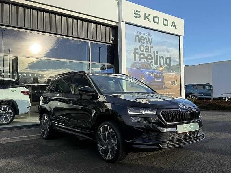 Black magic pearl effect Used 2022 Skoda Karoq SportLine SUV | £22,995 (Fair price) - Image 1/4