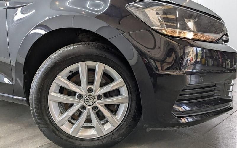 Used VW Touran SE 116 HP (85 kW) 2019 MPV