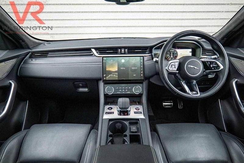 Used Jaguar F-Pace R-Dynamic 250 HP (183 kW) 2022 Blue SUV