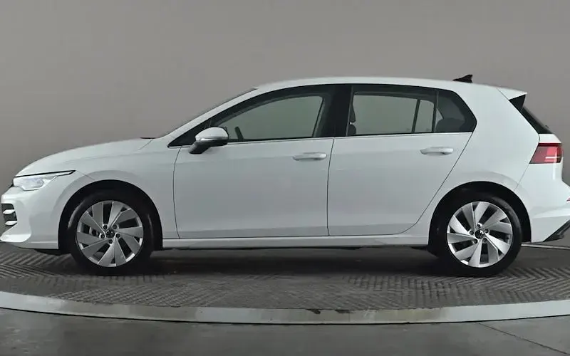 Used VW Golf VIII Style 150 HP (110 kW) 2025 White Hatchback