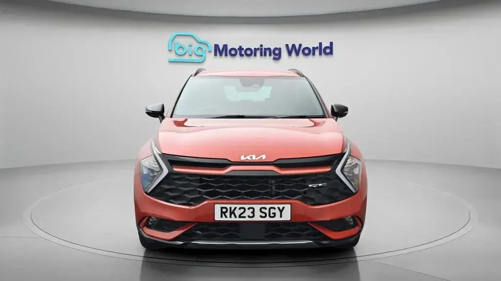 Used Kia Sportage GT-Line 134 HP (98 kW) 2023 Orange SUV