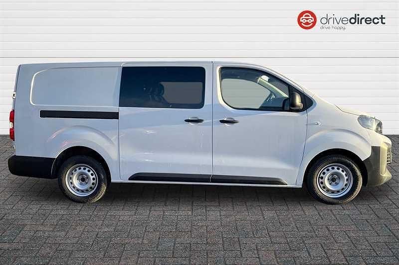 New Vauxhall Vivaro 2026 White MPV