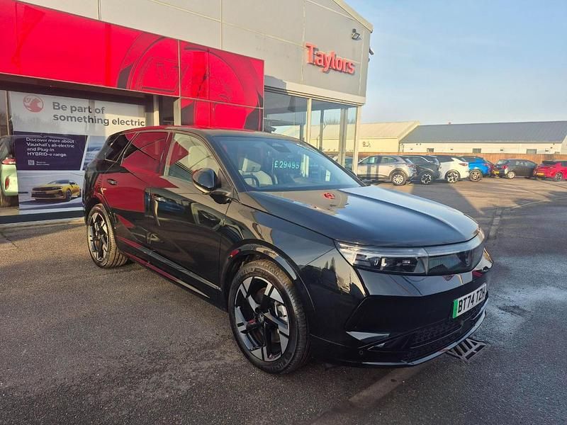 Used Vauxhall Grandland Ultimate 154 kW (210 HP) 2024 Black SUV