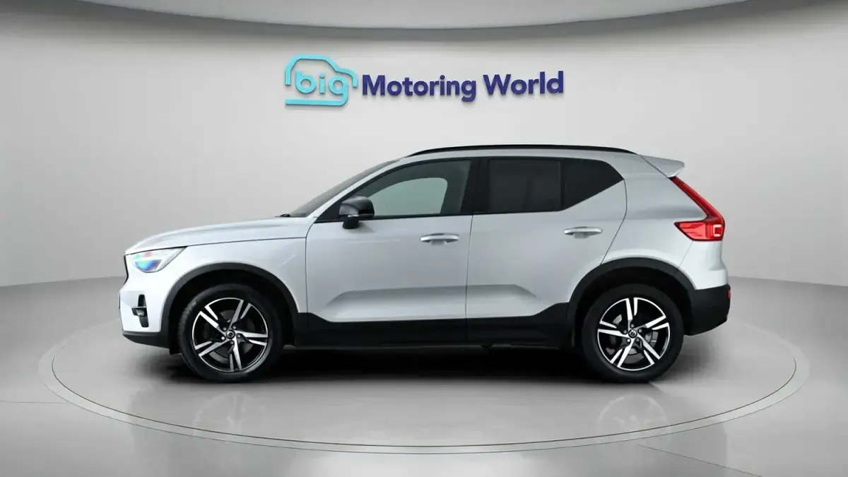 Used Volvo XC40 Plus 2022 Silver SUV