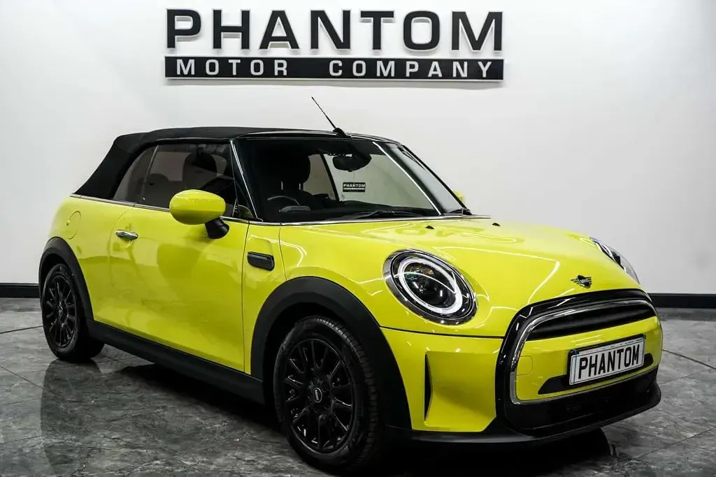Used Mini Cooper Cabriolet Classic 136 HP (100 kW) 2022 Yellow Cabriolet