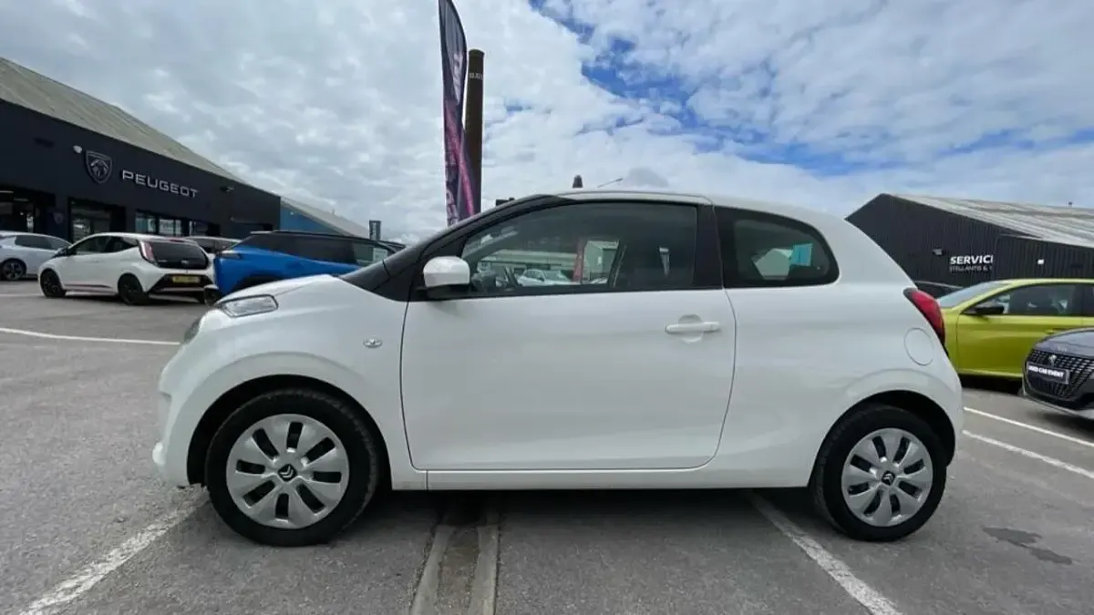 Usado Citroën C1 71 HP (52 kW) 2021 Branco Citadino