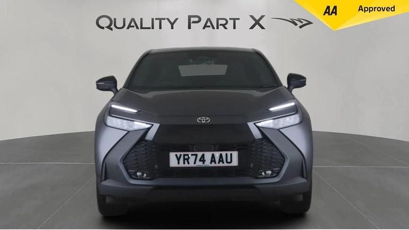 Second-hand Toyota C-HR Design 2024 Gri SUV