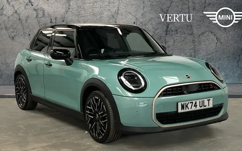 Used Mini Cooper Exclusive 150 kW (204 HP) 2026 Hatchback