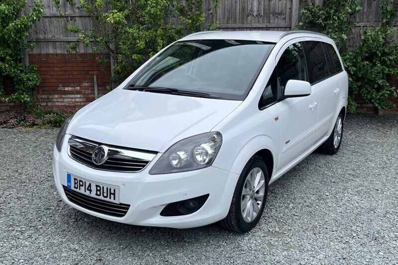 White Used 2014 Vauxhall Zafira Design Edition MPV | £3,395 (Fair price) - Image 1/1