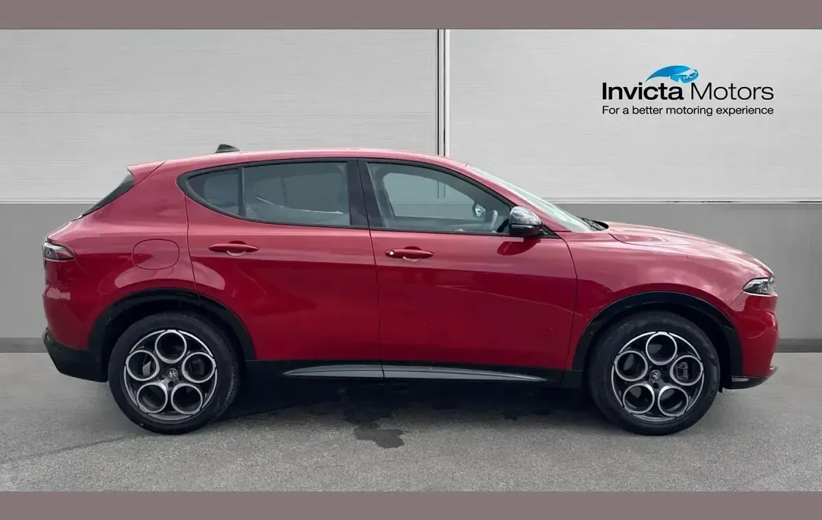 Used Alfa Romeo Tonale Sprint 160 HP (117 kW) 2024 Red SUV