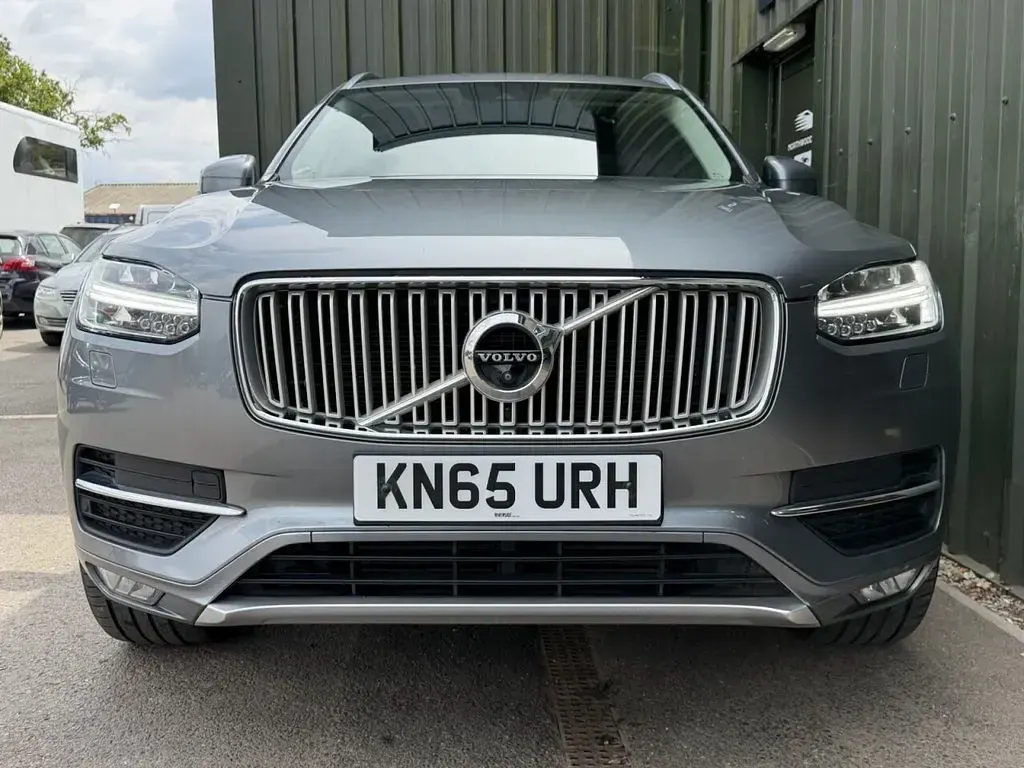 Used Volvo XC90 Inscription 225 HP (165 kW) 2015 Grey SUV