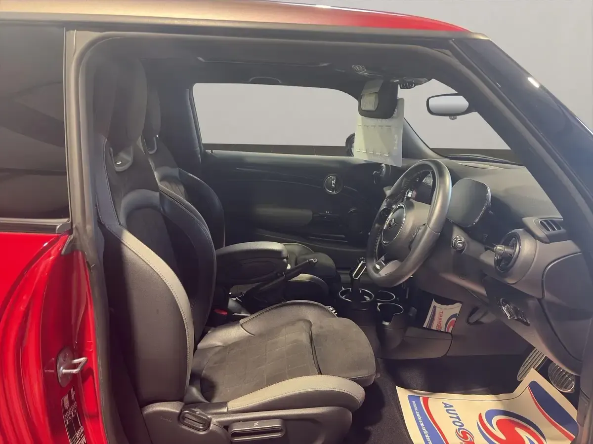 Used Mini Cooper Hatch 2023 Red Hatchback