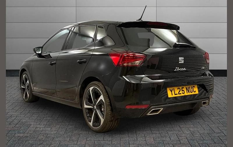 Used Seat Ibiza FR Sport 113 HP (83 kW) 2025 Black Hatchback