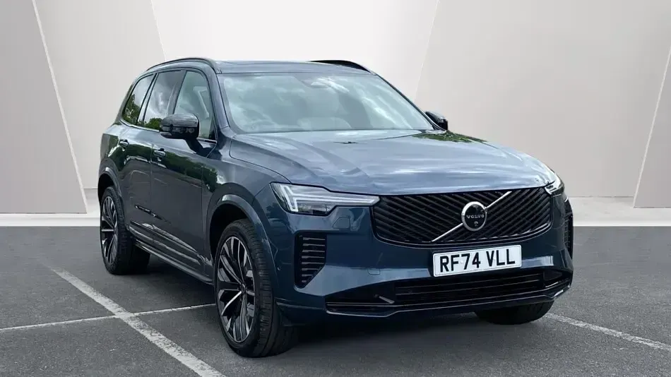 Usado Volvo XC90 Ultra 250 HP (183 kW) 2024 SUV