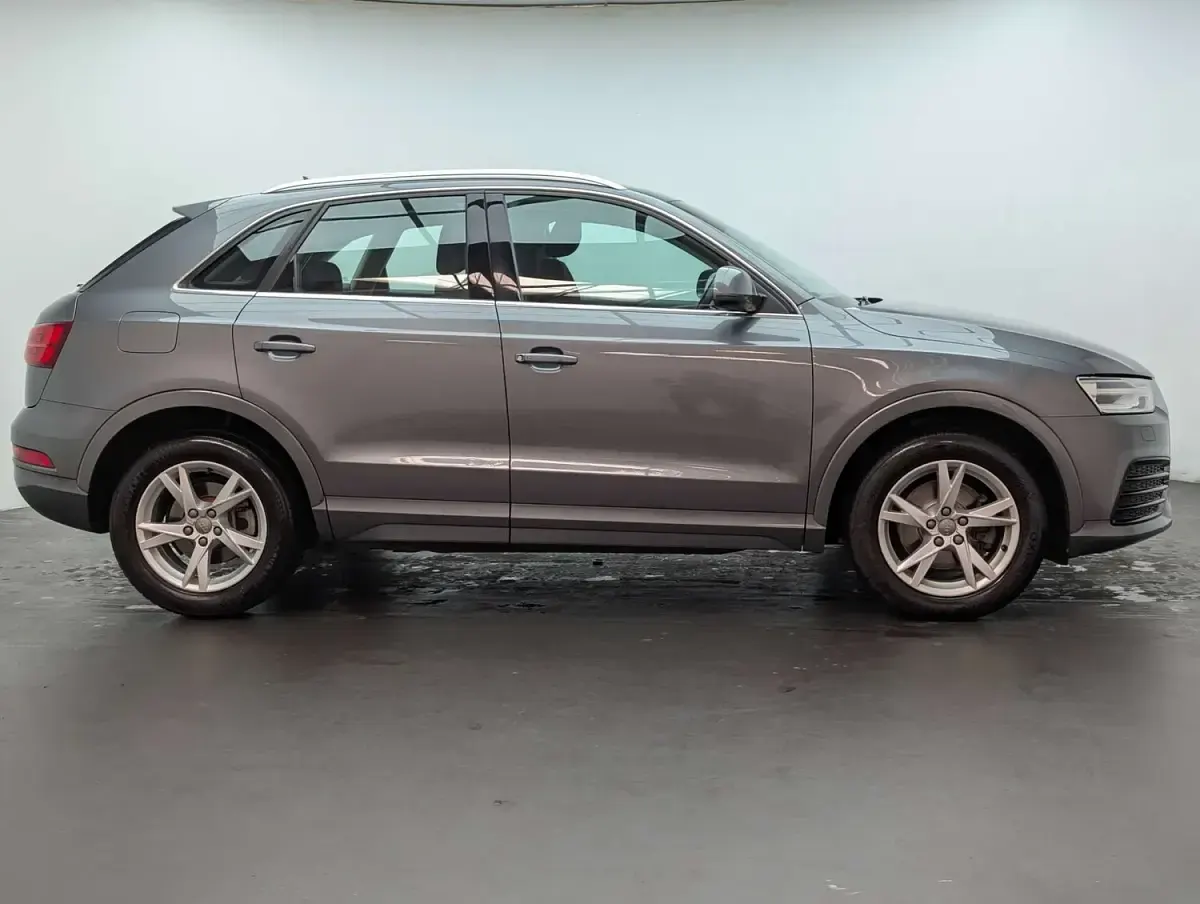 Used Audi Q3 Sport 150 HP (110 kW) 2018 Grey SUV