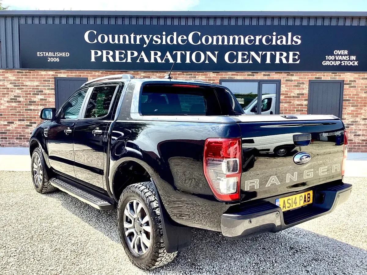 Used Ford Ranger Wildtrack 215 HP (158 kW) 2022 Black Pickup