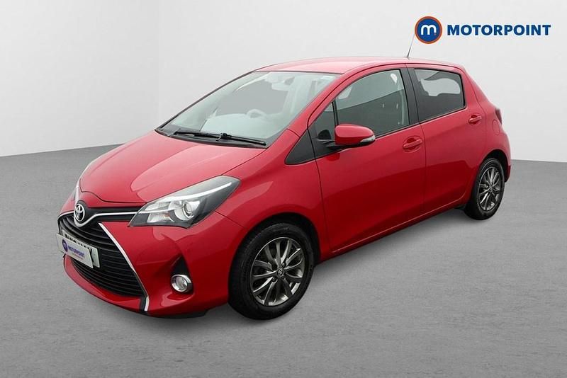 Used Toyota Yaris 2016 Red Hatchback