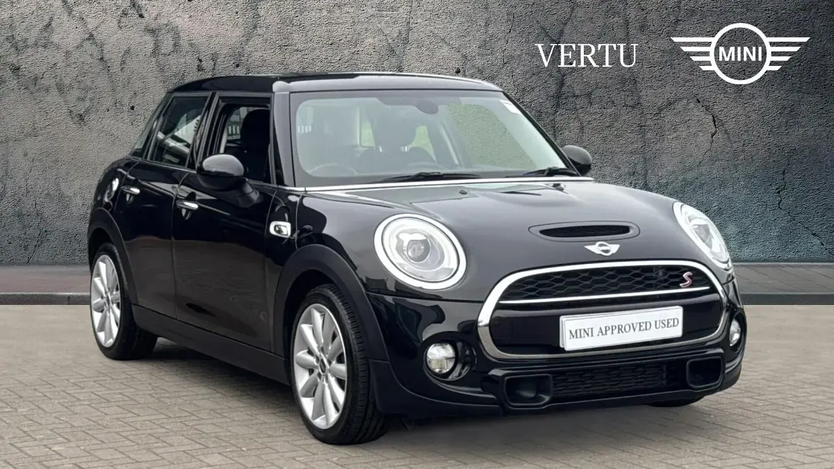 Begagnad Mini Cooper S Hatch 170 HK (125 kW) 2017 Halvkombi