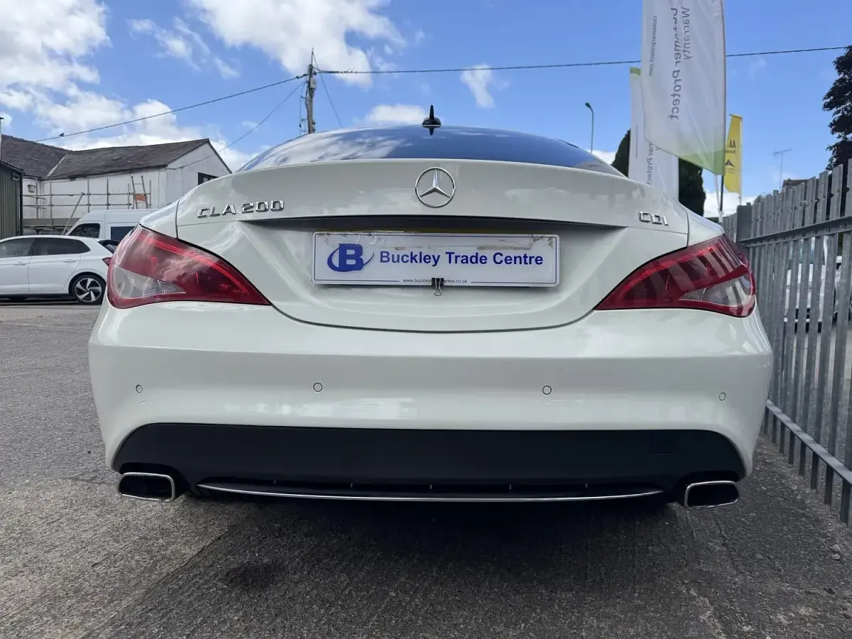 Used Mercedes CLA200 2014 White Coupe