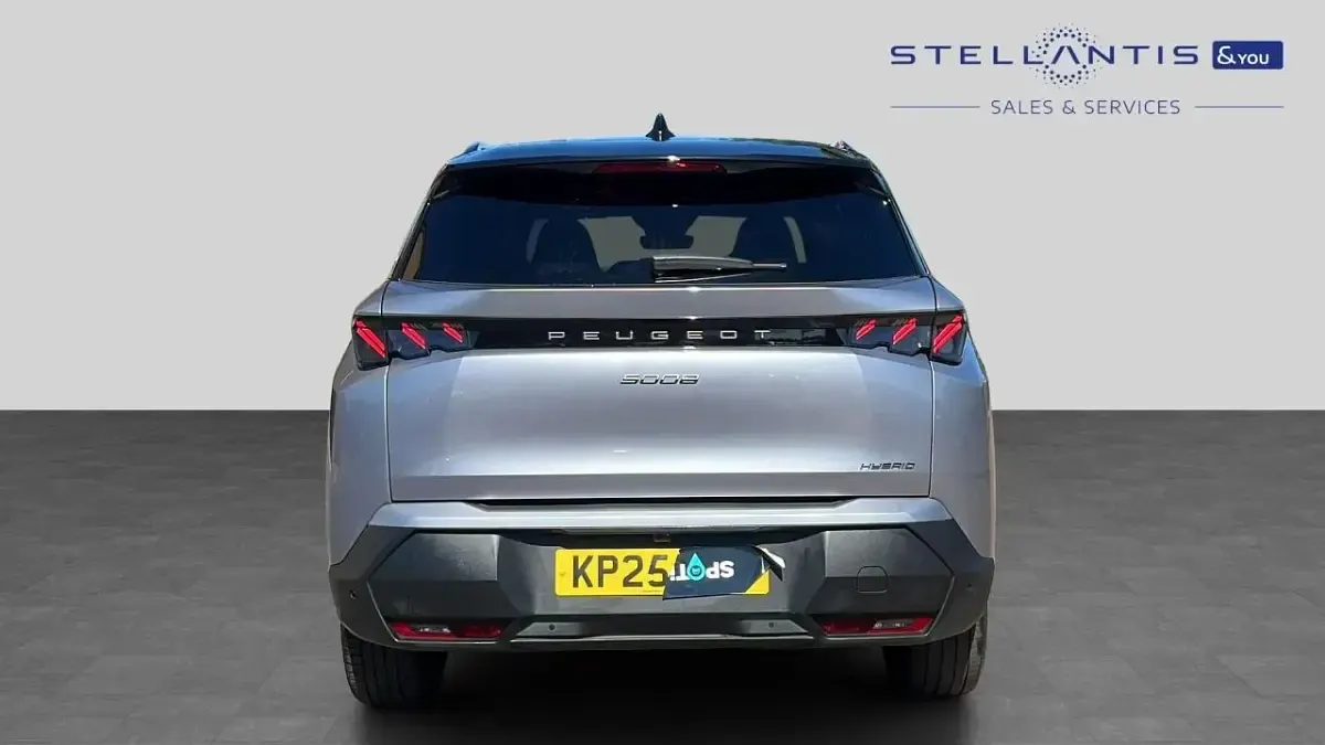 Used Peugeot 5008 GT 134 HP (98 kW) 2025 Grey SUV