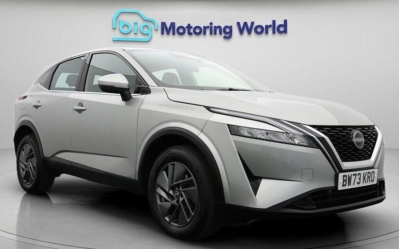 Used Nissan Qashqai Acenta Premium 158 HP (116 kW) 2023 Silver SUV