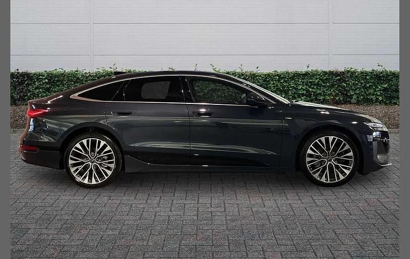 New Audi A6 e-tron S-Line 210 kW (286 HP) 2026 Blue Hatchback