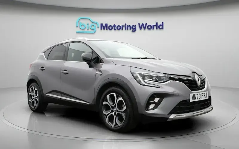 Used Renault Captur Techno 145 HP (106 kW) 2023 Grey SUV