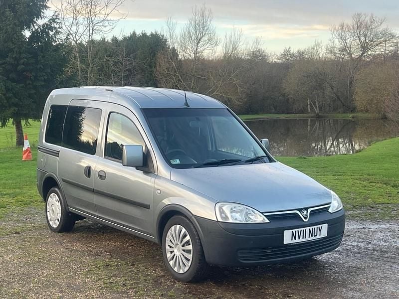 Used Vauxhall Combo 2011 Silver Estate