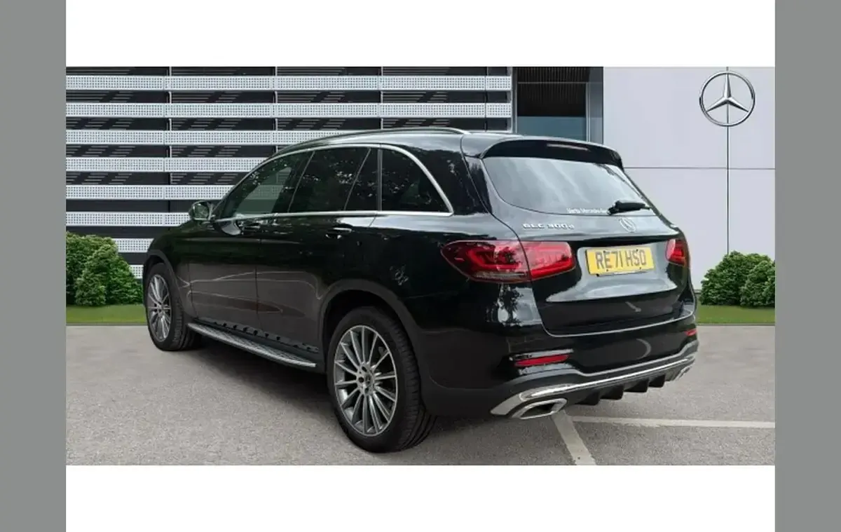 Used Mercedes GLC300 AMG Line Premium 245 HP (180 kW) 2021 Black SUV