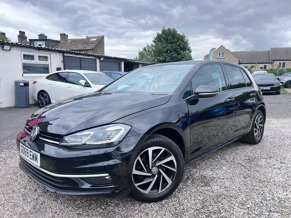 Used VW Golf VII Edition 115 HP (84 kW) 2019 Black Hatchback