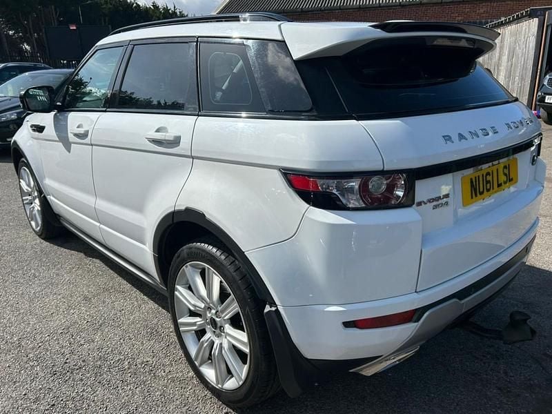 Used Land Rover Range Rover Dynamic 190 HP (139 kW) 2011 White SUV