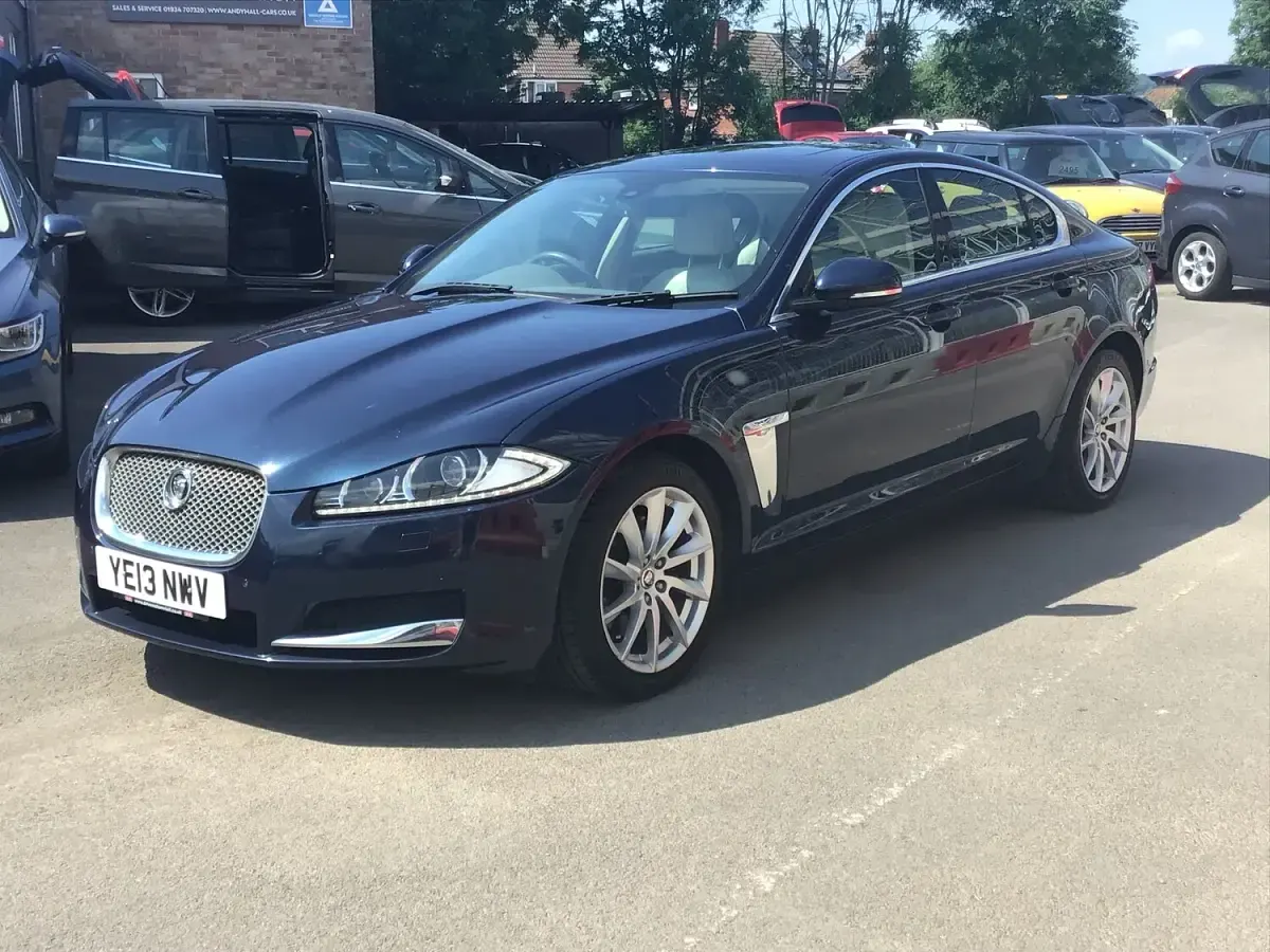 Used Jaguar XF Premium Luxury 200 HP (147 kW) 2013 Blue Sedan