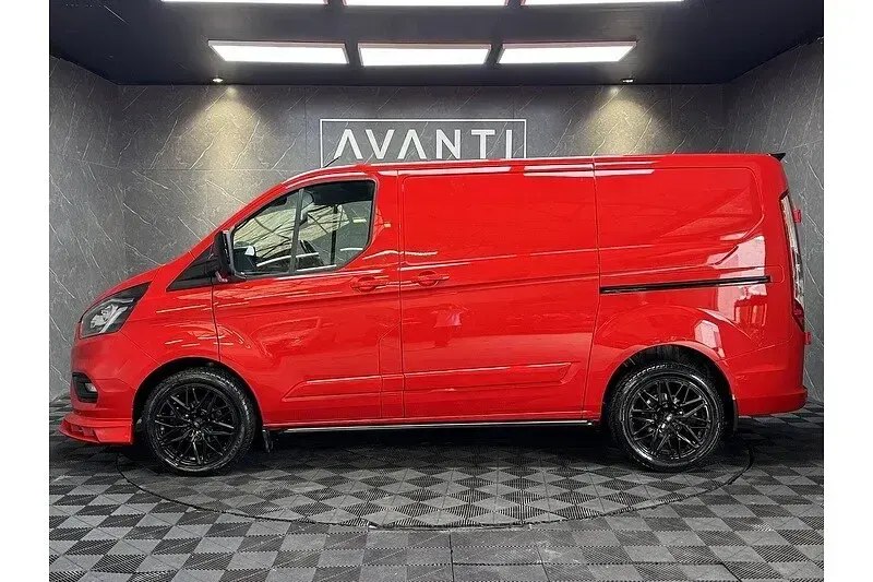 Used Ford Transit Custom Trend 130 HP (95 kW) 2021 Red Van