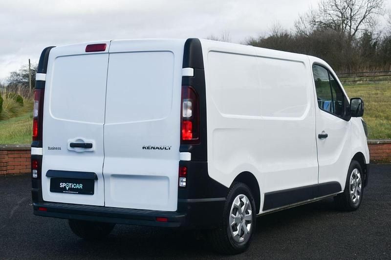 Used Renault Trafic Business 128 HP (94 kW) 2023 White
