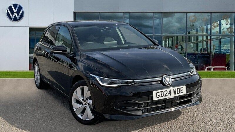 Grenadilla black metallic New 2024 VW Golf VIII Match Hatchback | £23,387 - Image 1/4