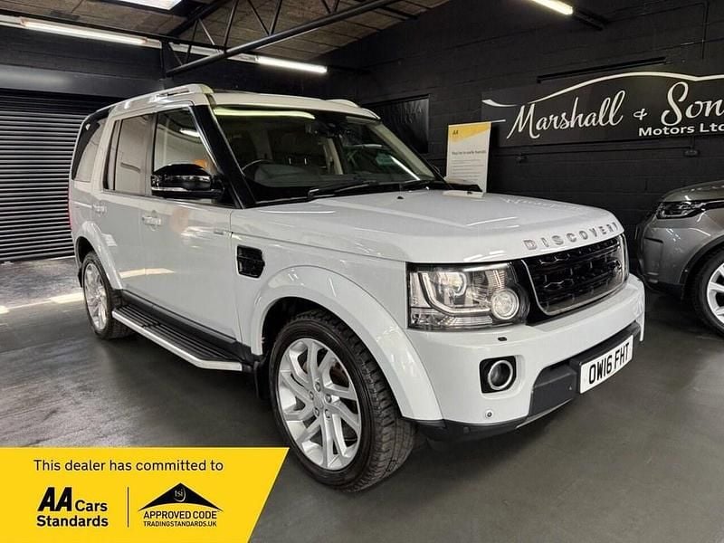 White Used 2016 Land Rover Discovery 4 Landmark SUV | £17,499 (Fair price) - Image 1/3