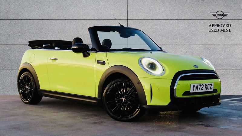 Used Mini Cooper Exclusive 134 HP (98 kW) 2022 Yellow Hatchback