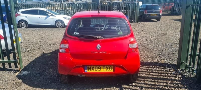 Used Renault Twingo Extreme 2009 Red Hatchback