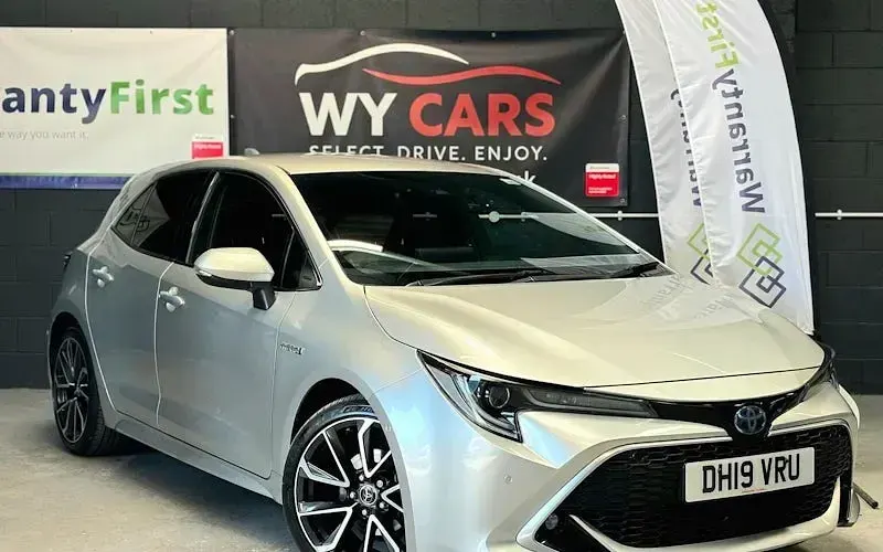 Used Toyota Corolla 122 HP (89 kW) 2019 Hatchback
